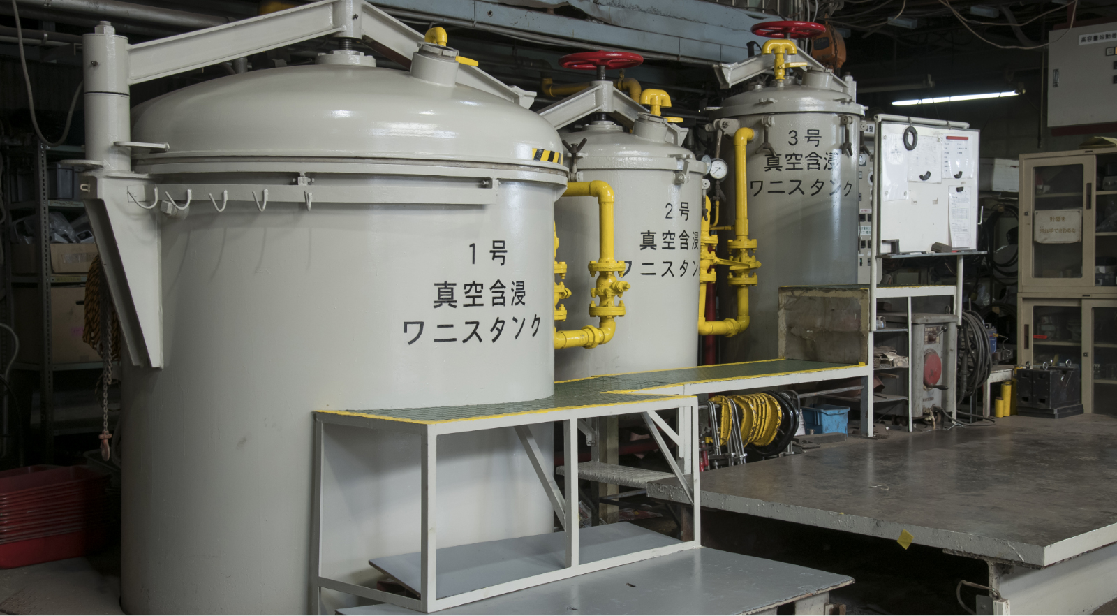 ワニス真空含浸装置